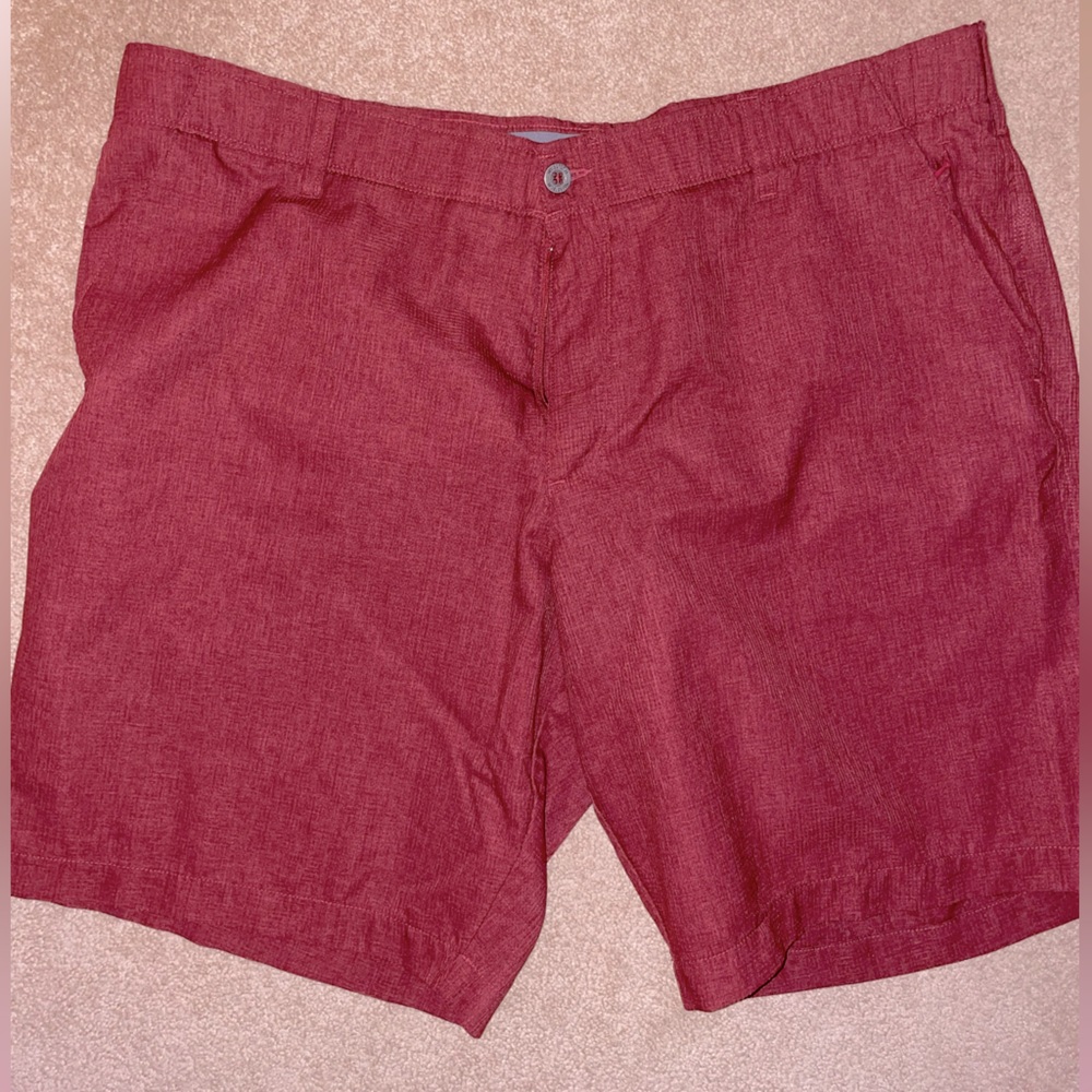 Swiss Tech Men’s Red Heather Utility Performance Shorts Casual (Size 42)